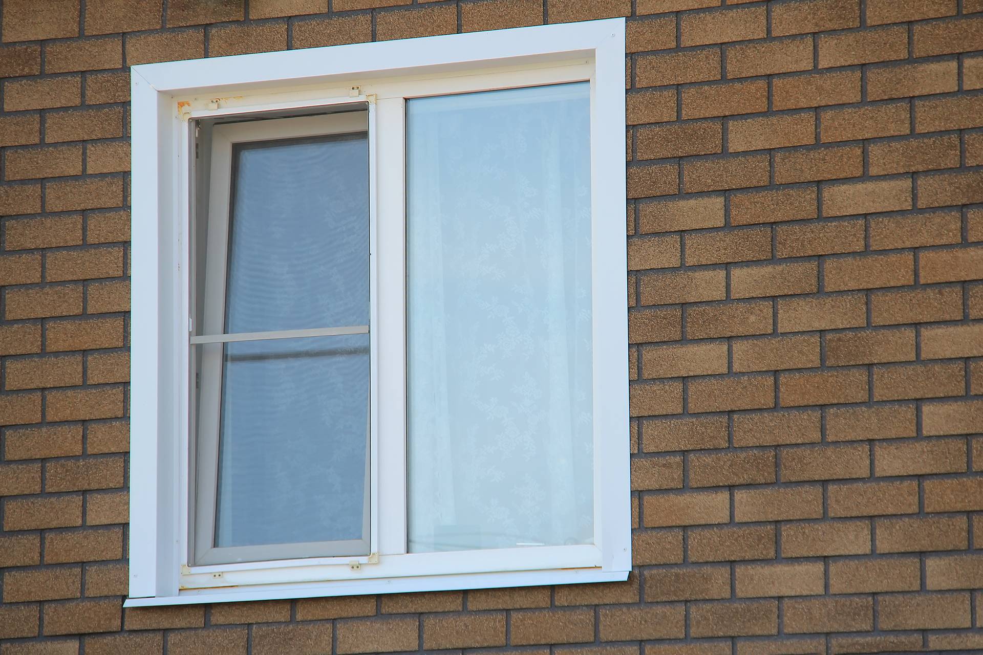 Why Choose EE Glazing For Your Double Glazing Needs?